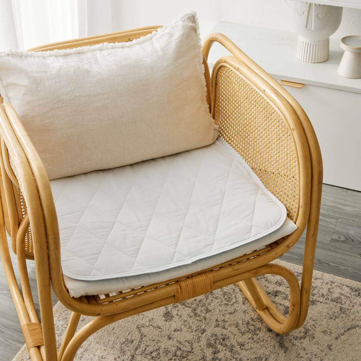 Invizi Chair Pad 50x60cm - Twin Pack - Image 6